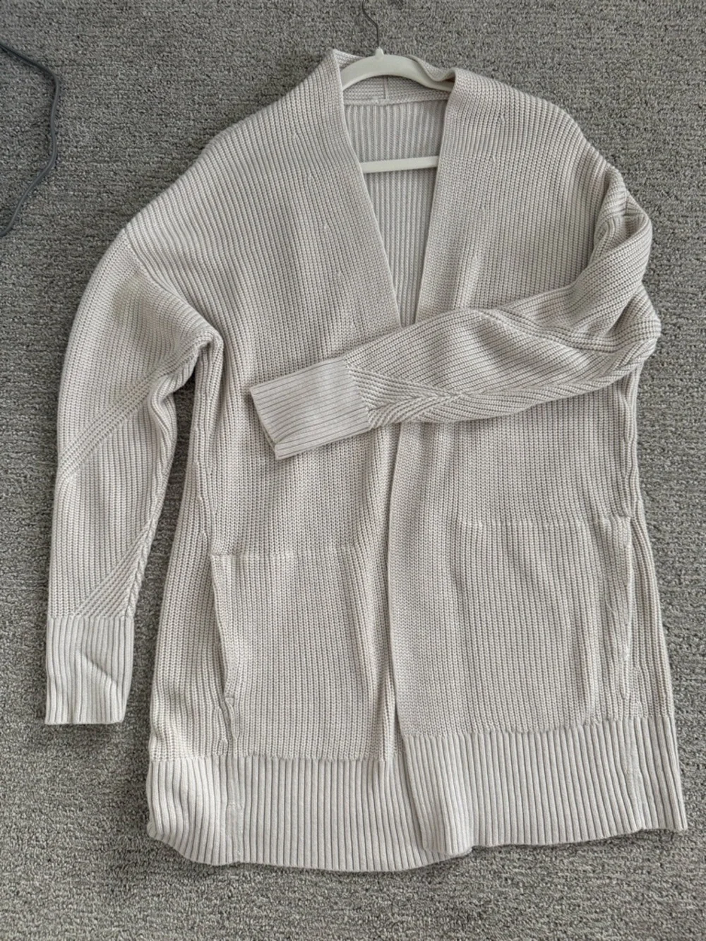 Women’s Lululemon Cashlu Cardigan L/XL - Picture 3 of 6
